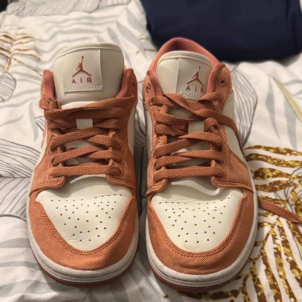 Nike Air Sneakers in White and Orange